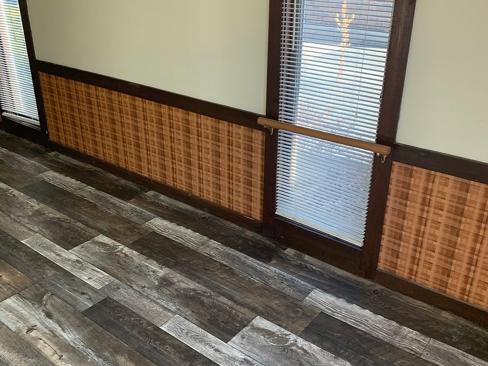 2nd image of 228 E Main St