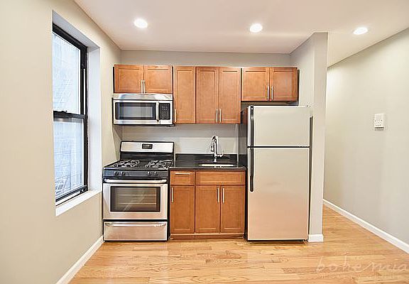3rd image of 304 W 151st St APT 7