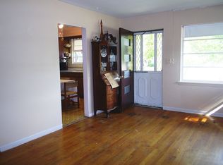 536 Hyde Park Ave, Bellwood, IL
