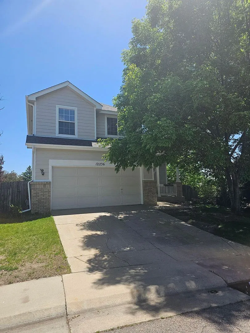 Single Family Home with Large Backyard — Photo 1