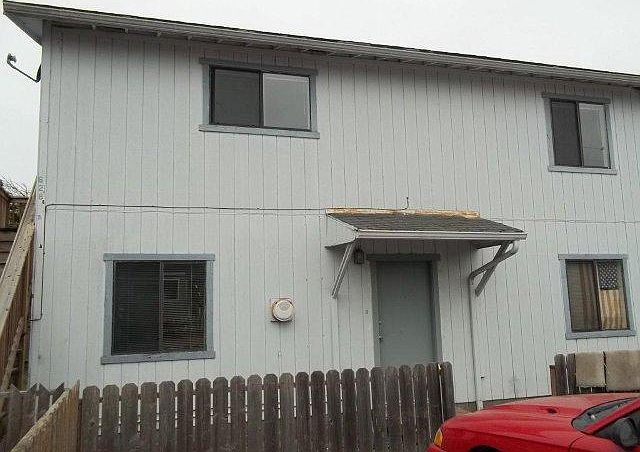 1st image of 628 1/2 West St #B