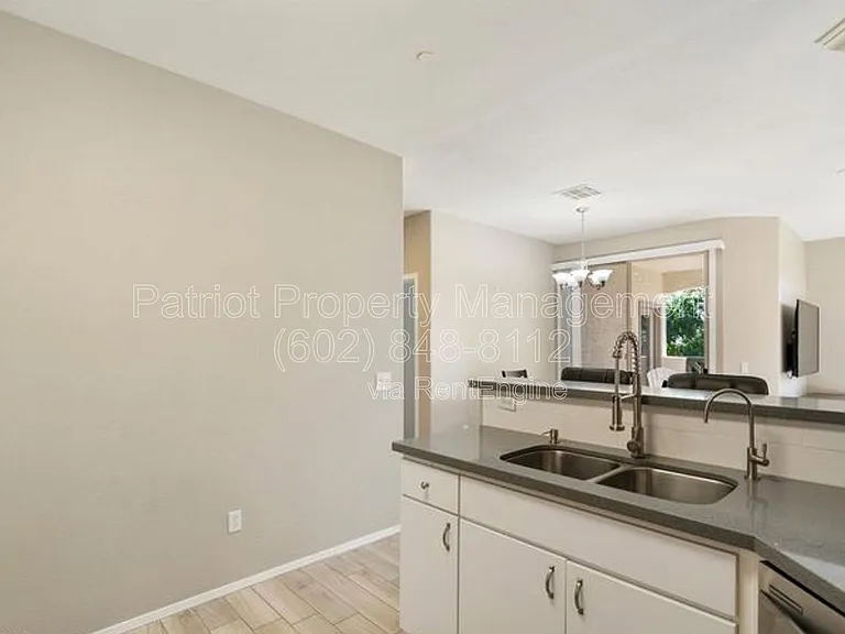 9550 E Thunderbird Rd #213 — Photo 8