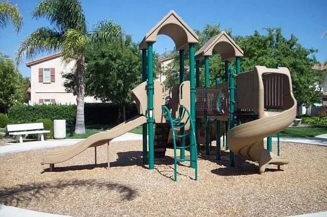 27520 Peony Lane — Photo 3