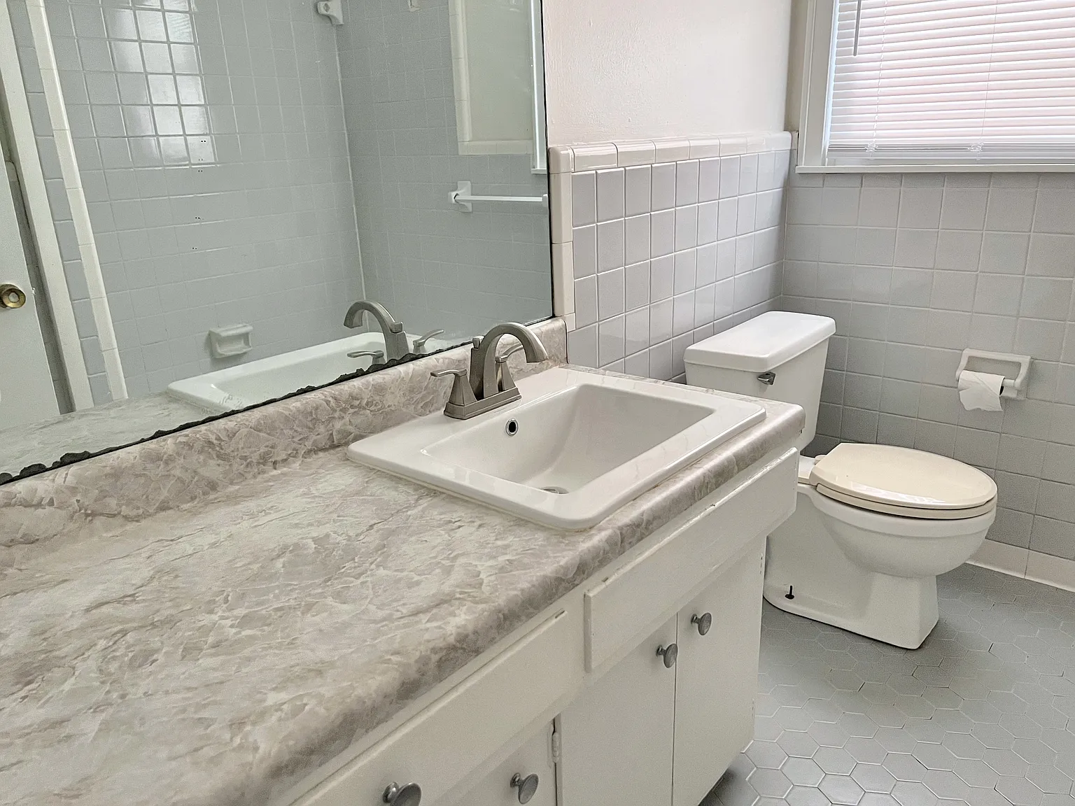 1 bed, 800 sqft, $750 — Photo 4