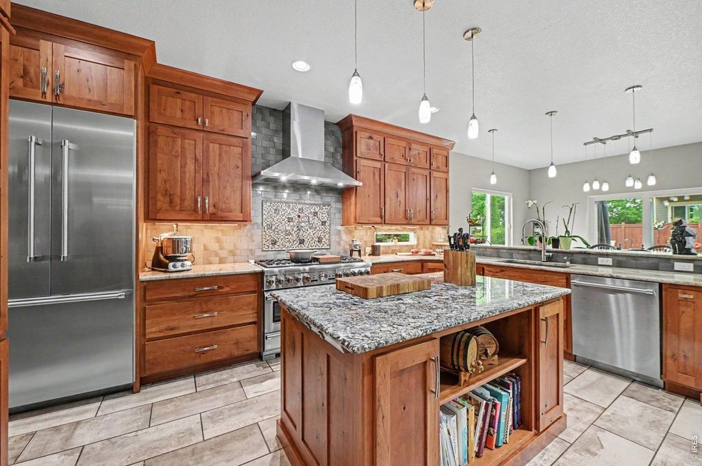 1339 Forrestal Dr