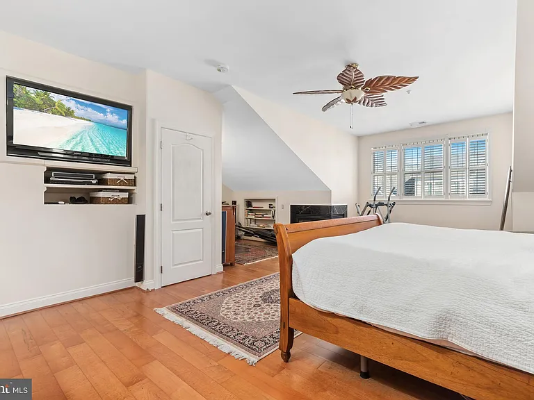 5114 Oneill Ln — Photo 29