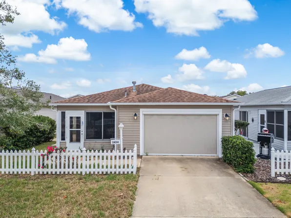2454 Southern Oak St, The Villages, FL 32162