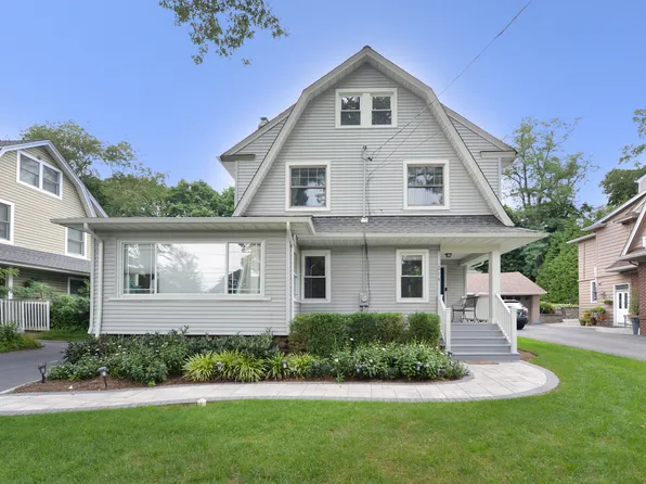 214 Oak St, Ridgewood, NJ 07450
