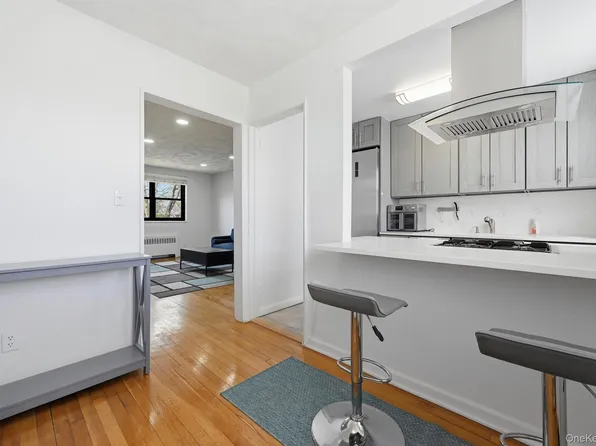 15-43 160th Street #2F, Whitestone, NY 11357