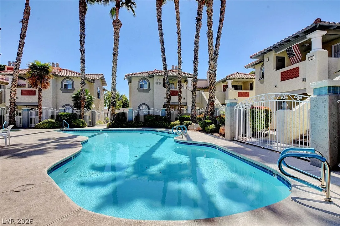 2 bed, 2.0 bath, 1137 sqft, $1,495 — Photo 1