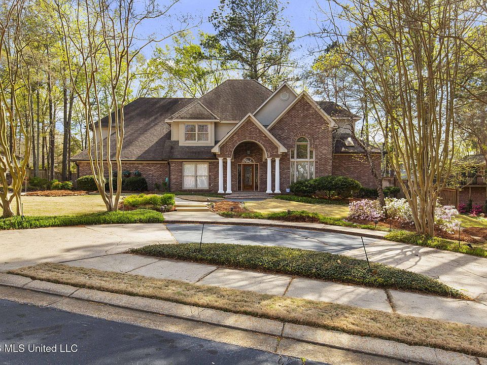 1st image of 124 Adderley Blvd