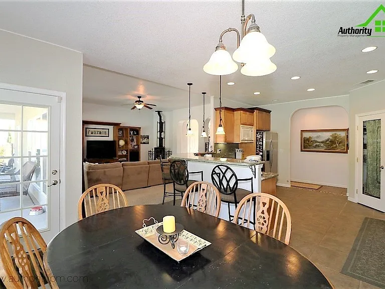 14270 Quail Springs Rd — Photo 19