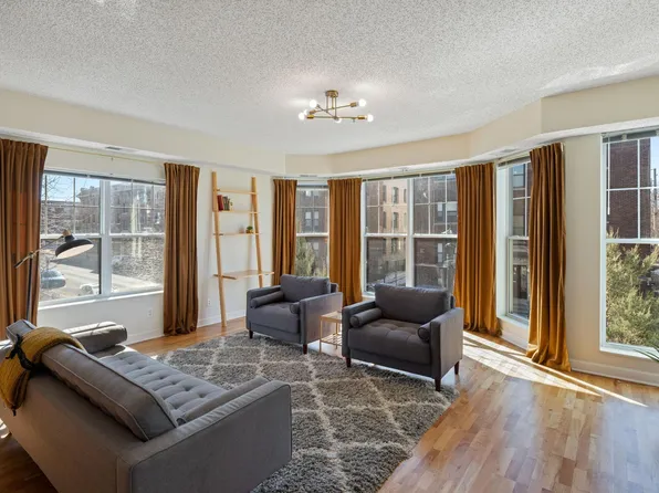 1805 3rd Ave S #201, Minneapolis, MN 55404