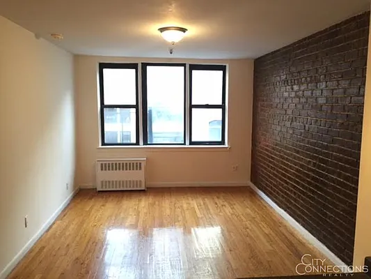 Rented by City Connections Realty | media 26