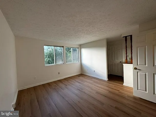 13238 Custom House Ct — Photo 34