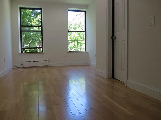 Rented by Centric New York | media 14