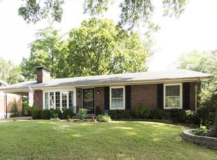 8720 Brookview Dr, Saint Louis, MO