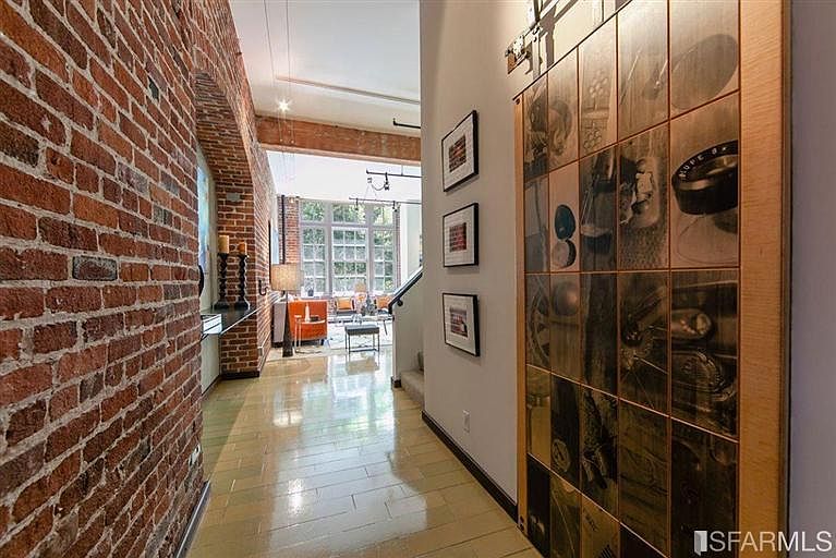 1st image of 461 2nd St APT 216