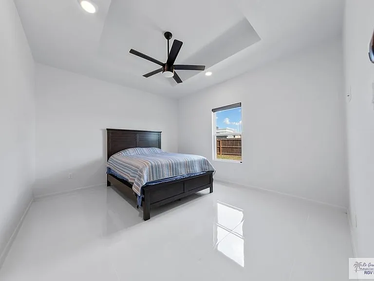 7283 Rain Forest Dr — Photo 28