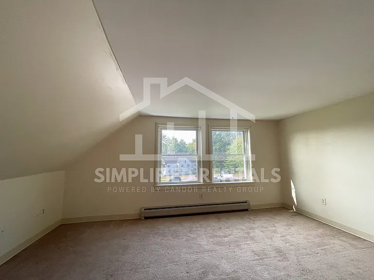 Sofield Apartments — Photo 10
