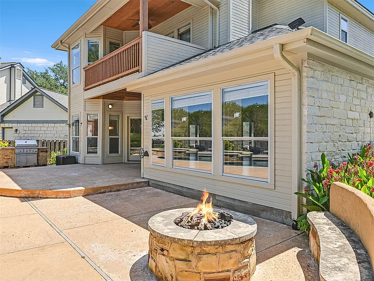 104 Acapulco Ct — Photo 4