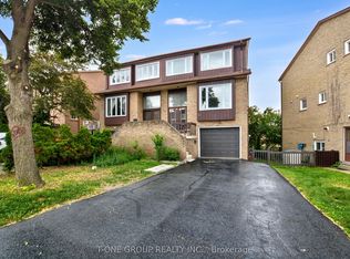 45 Henry Welsh Dr, Toronto, ON M2R 3P3