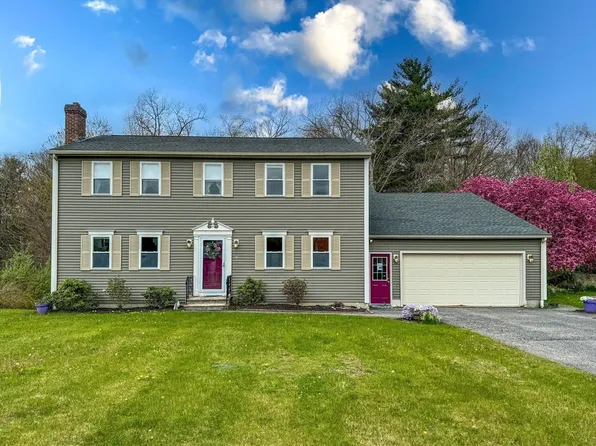 14 Clarence Dr, Oxford, MA 01540