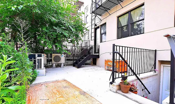 Rented by ERNY LLC | media 26