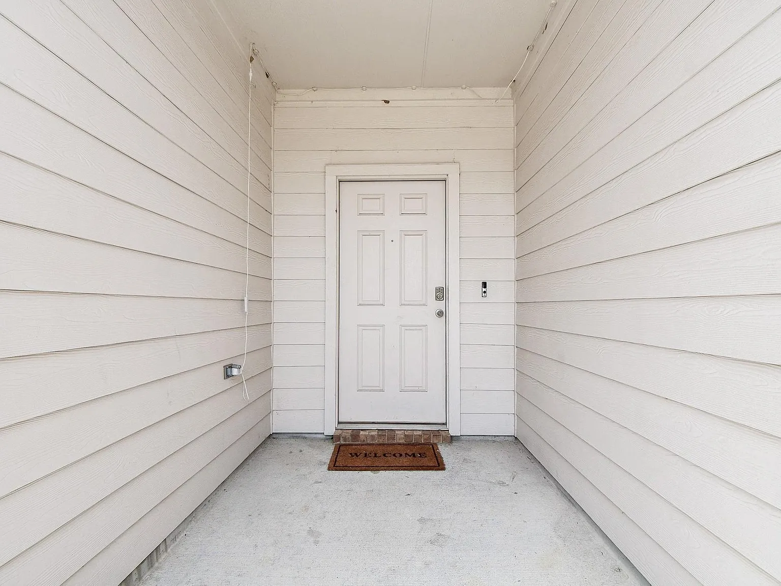 4 bed, 3.0 bath, 2357 sqft, $2,250 — Photo 4
