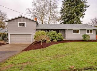 31830 Lawrence St, Lebanon, OR 97355