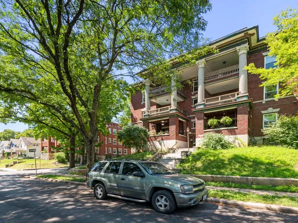 4156 Harrison St #3S, Kansas City, MO 64110