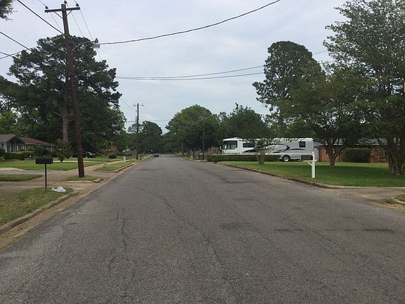 5th image of 1224 Woodbridge Dr