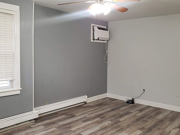 4th image of 9127 Newkirk Ave #1