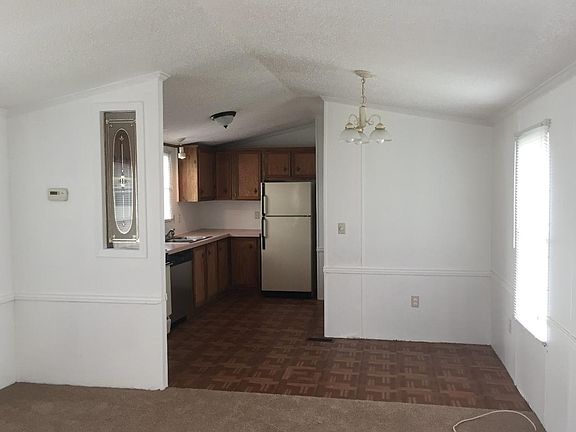 3rd image of 1125 Donna Marie Loop