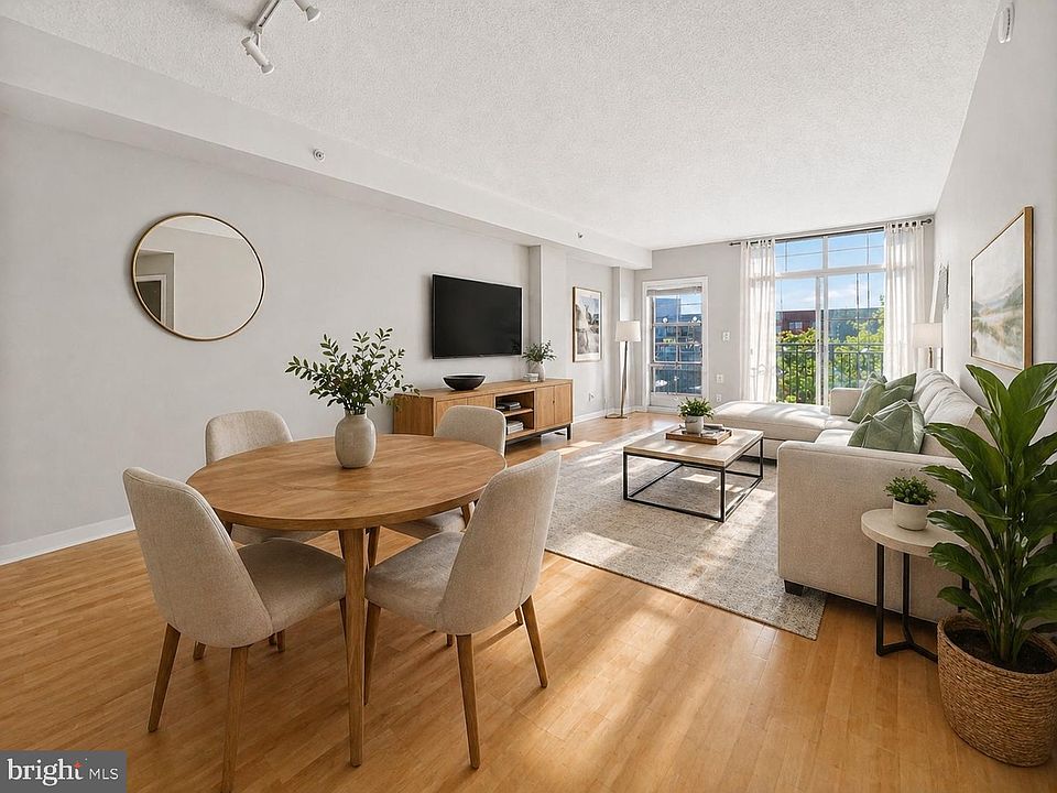 1st image of 1111 25th St NW APT 819