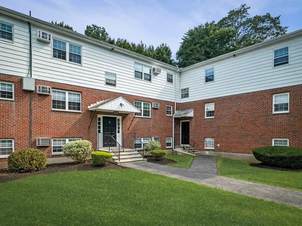 6 Venice St APT E4, Danvers, MA 01923