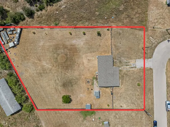 138 Double C Dr, Cedar Creek, TX 78612