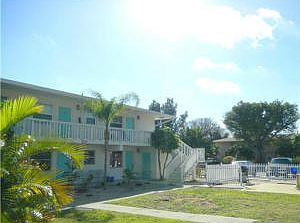 3rd image of 221 SE 3rd Ave APT 3
