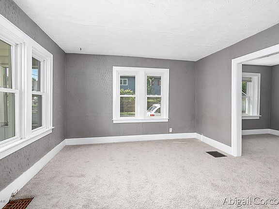 5th image of 1719 Berkley Ave SW