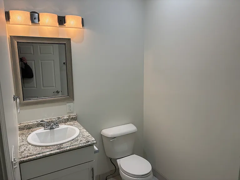 603 W Seminary Ave #A — Photo 10