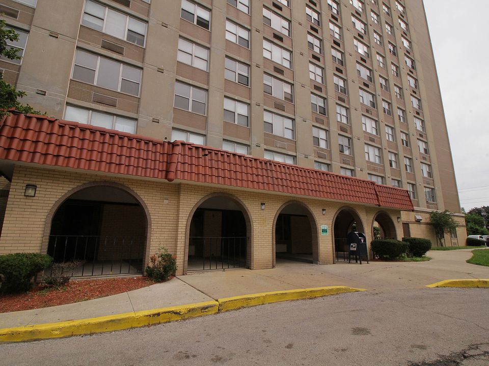 1st image of 4300 W Ford City Dr APT 1107A