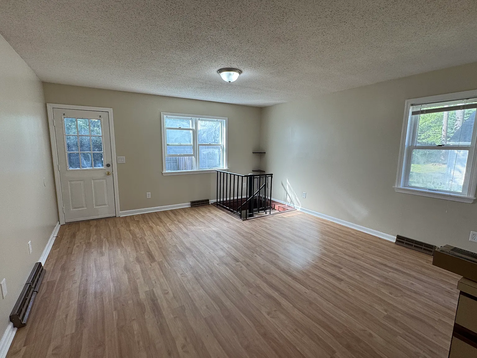 1 bed, 600 sqft, $1,600 — Photo 1
