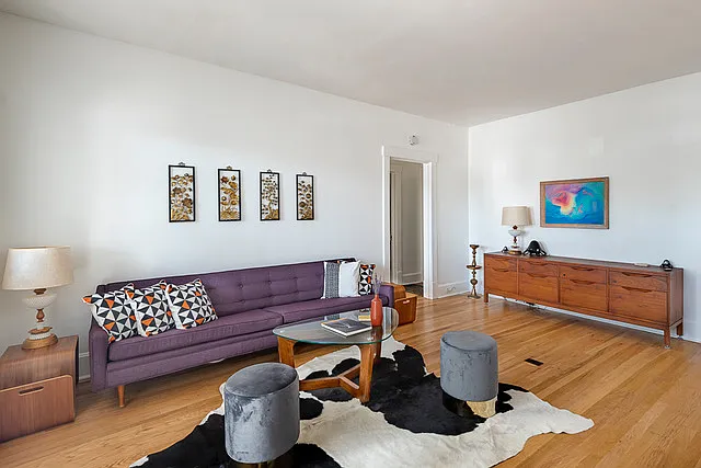 219 Princeton Dr SE — Photo 2