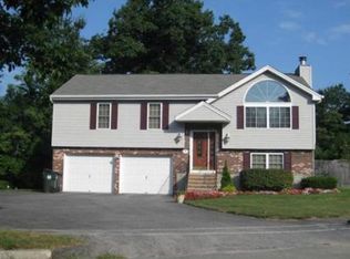 27 Woodhaven Rd, Holden, MA 01520