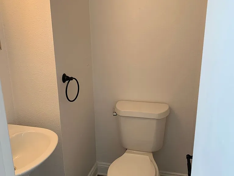5648 Townhouse Dr — Photo 8