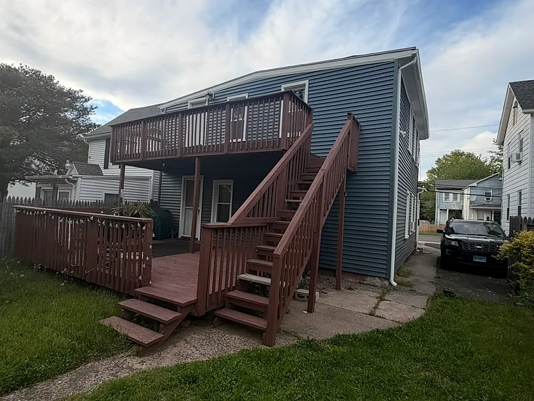 360 Goodrich St #2 — Photo 17