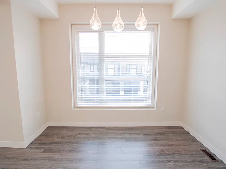 992 West Village Sq — Photo 38