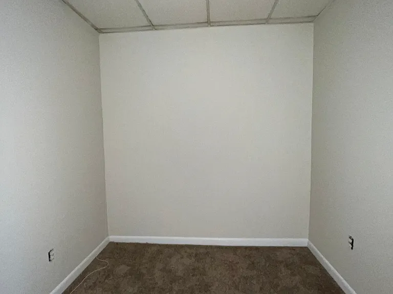 Morris Apartments — Photo 19