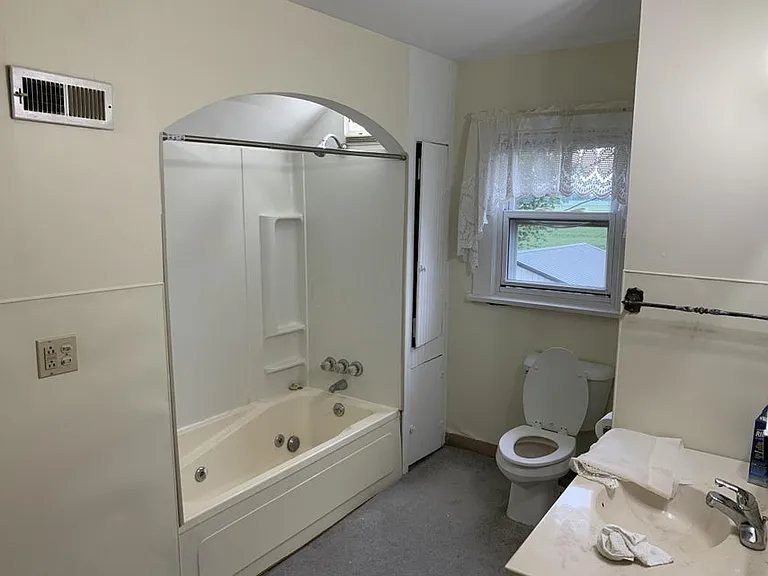 4790 Lancaster Thornville Rd NE — Photo 9
