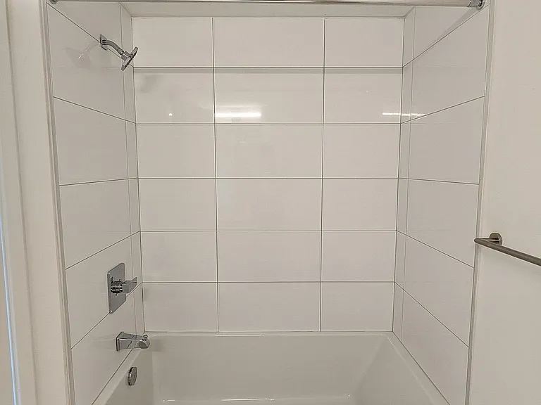 395 Bloor St E #2602 — Photo 31